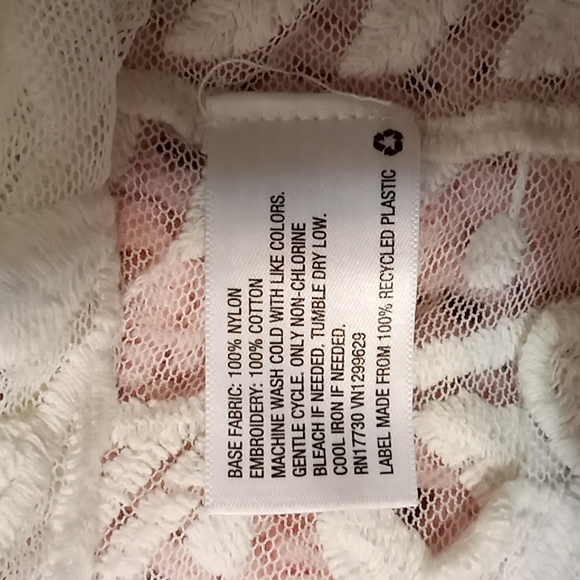 XHILARATION Lace Sheer Floral Tee - Picture 4 of 4